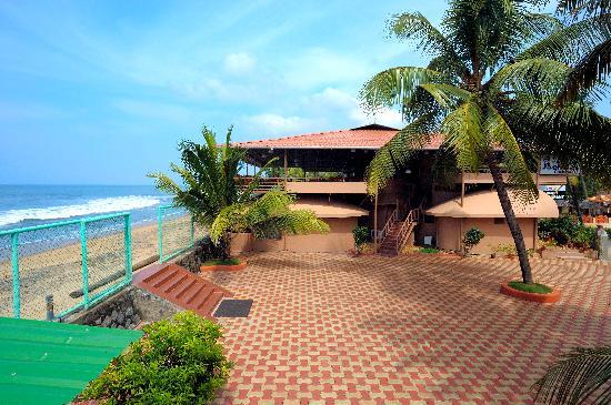 Welgreen Kerala Holidays - Baywatch Beach Homes